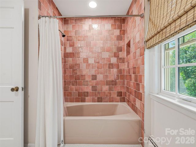721 Golf Course Road, Waynesville, NC 28786