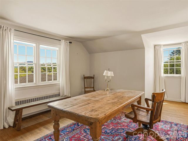 721 Golf Course Road, Waynesville, NC 28786
