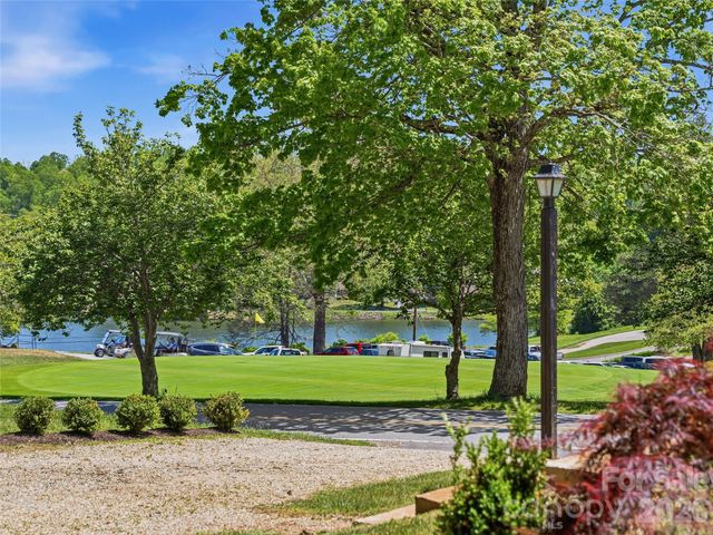 721 Golf Course Road, Waynesville, NC 28786