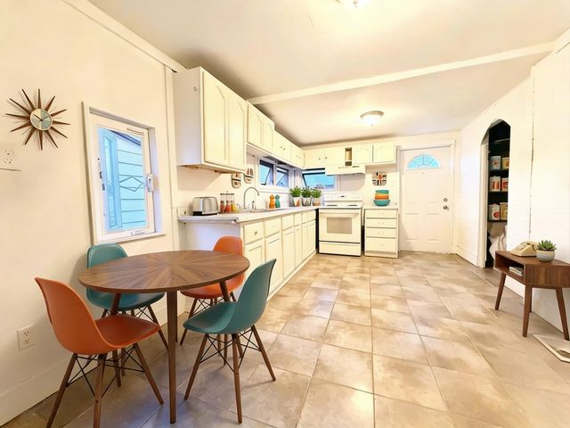 1308 W 13th Avenue, Gary, IN 46407