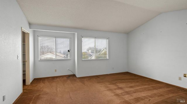 22 Brighton Dr, Vallejo, CA 94591