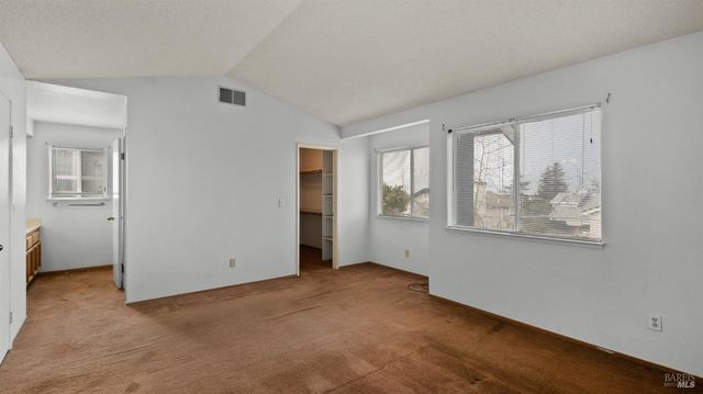 22 Brighton Dr, Vallejo, CA 94591