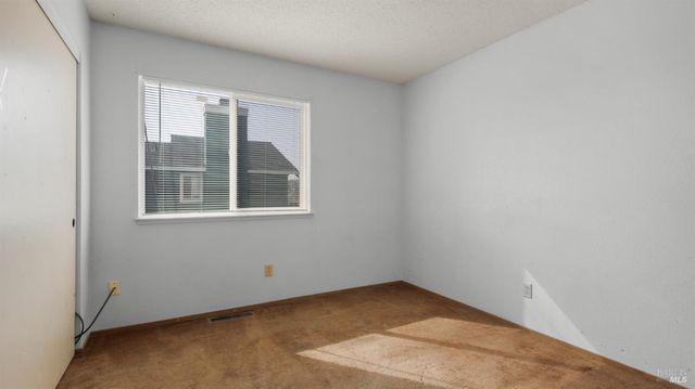 22 Brighton Dr, Vallejo, CA 94591