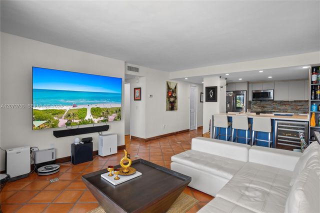 2350 NE 135th Street 1204, North Miami, FL 33181
