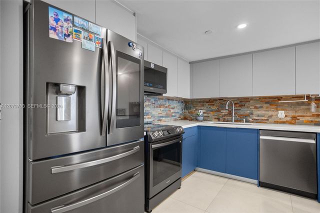 2350 NE 135th Street 1204, North Miami, FL 33181