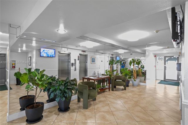 2350 NE 135th Street 1204, North Miami, FL 33181