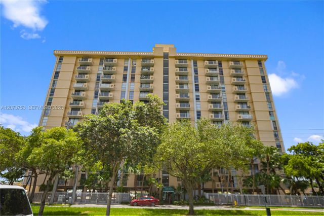 2350 NE 135th Street 1204, North Miami, FL 33181