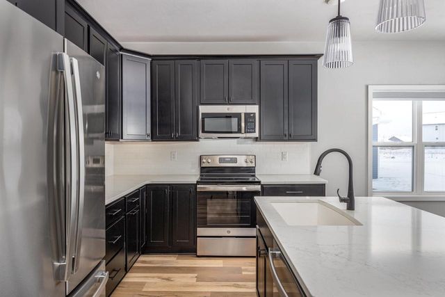 4535 CHERRYVALE AVENUE, Appleton, WI 54913