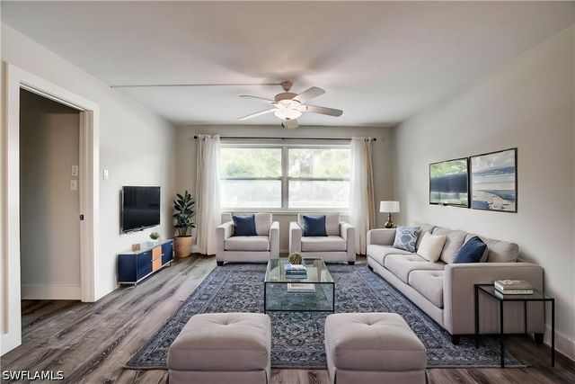 975 9th AVE S 11, Naples, FL 34102
