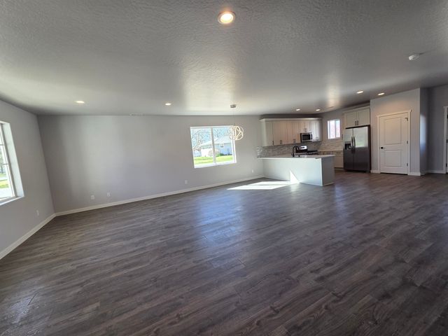 12703 E Desmet Ave, Spokane Valley, WA 99216