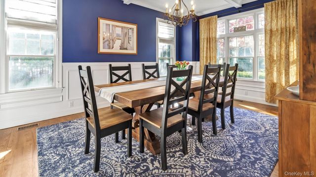 38 Bridle Path, Westhampton Beach, NY 11978