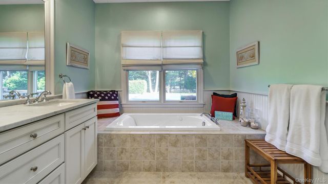 38 Bridle Path, Westhampton Beach, NY 11978