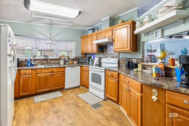 1524 Valencia Drive, Lillian, AL 36549