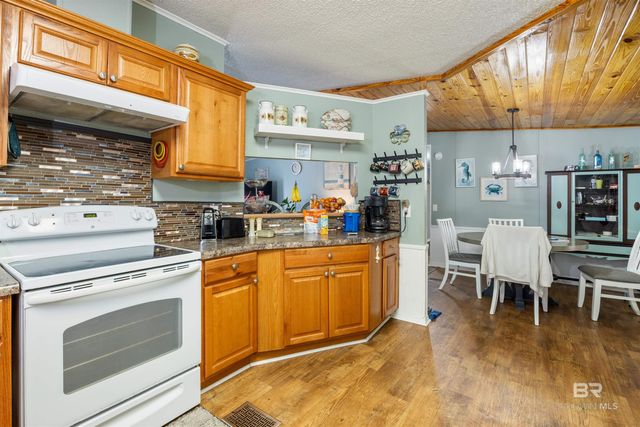 1524 Valencia Drive, Lillian, AL 36549