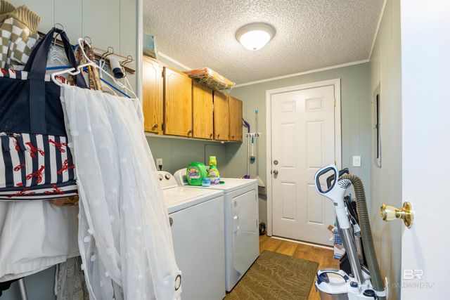1524 Valencia Drive, Lillian, AL 36549