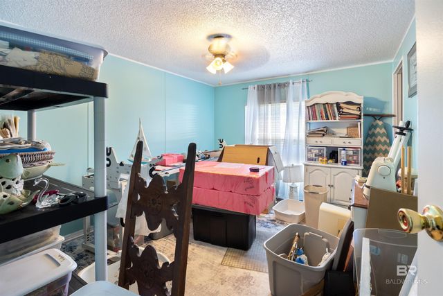 1524 Valencia Drive, Lillian, AL 36549