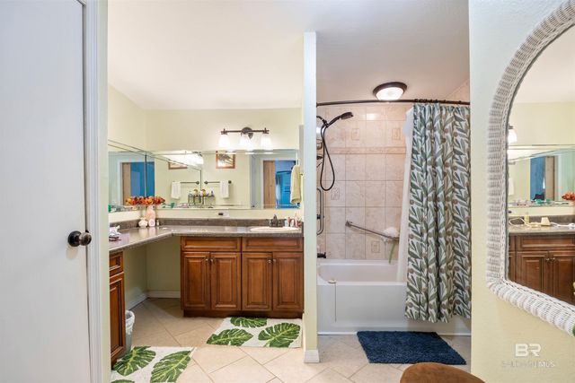1524 Valencia Drive, Lillian, AL 36549