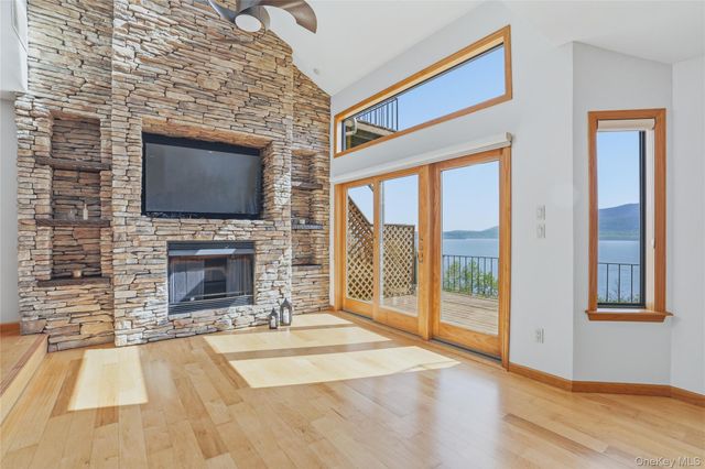 739 Hewitt Lane, New Windsor, NY 12553