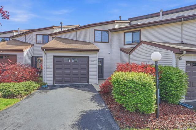 739 Hewitt Lane, New Windsor, NY 12553
