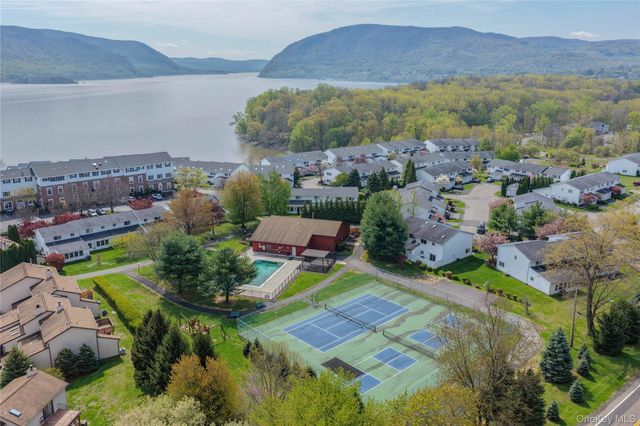 739 Hewitt Lane, New Windsor, NY 12553
