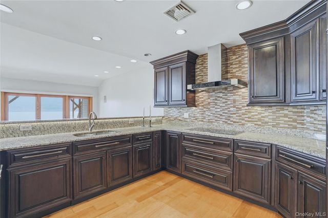 739 Hewitt Lane, New Windsor, NY 12553