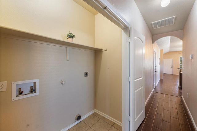 101 Creekside Villa DR, Kyle, TX 78640