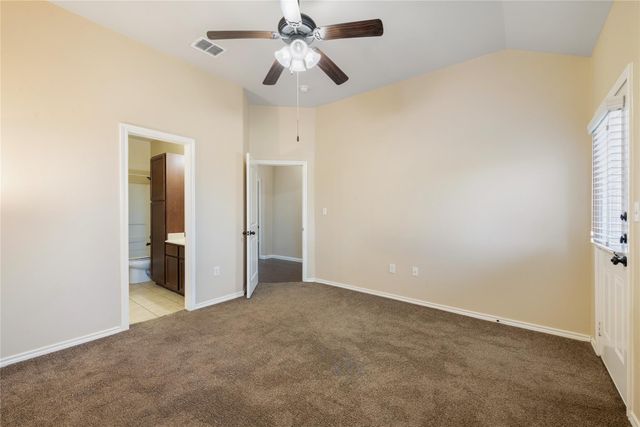 101 Creekside Villa DR, Kyle, TX 78640