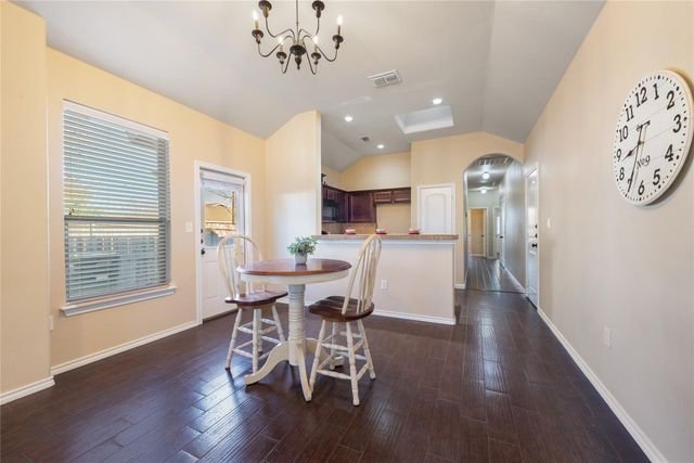 101 Creekside Villa DR, Kyle, TX 78640