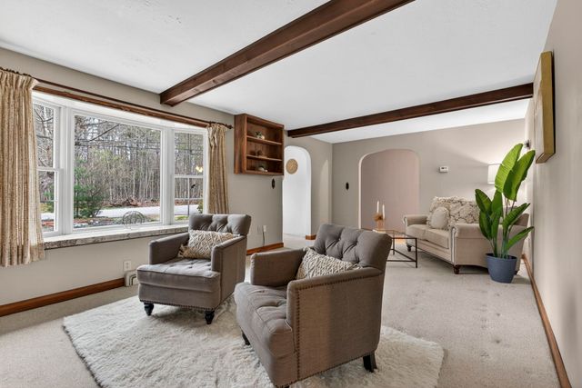 405 N River Road, Epping, NH 03042