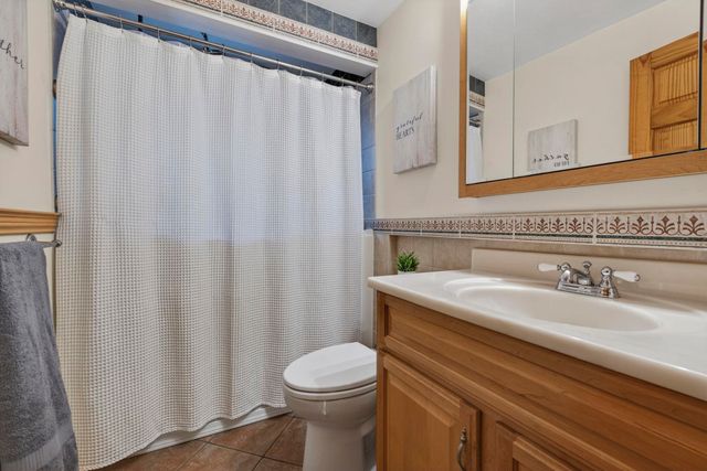 405 N River Road, Epping, NH 03042