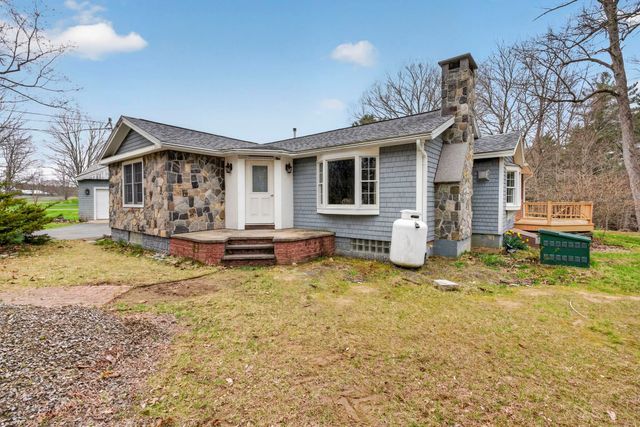 405 N River Road, Epping, NH 03042