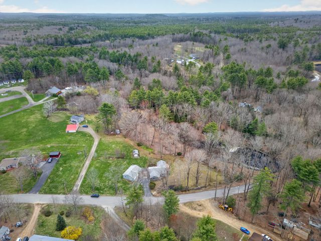 405 N River Road, Epping, NH 03042