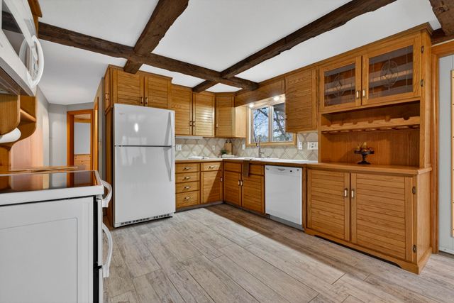 405 N River Road, Epping, NH 03042