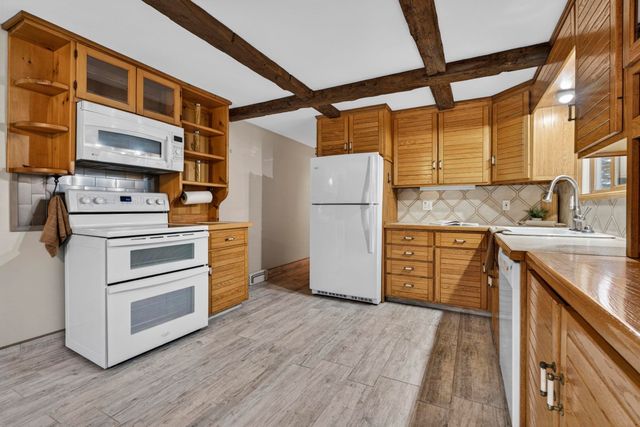 405 N River Road, Epping, NH 03042