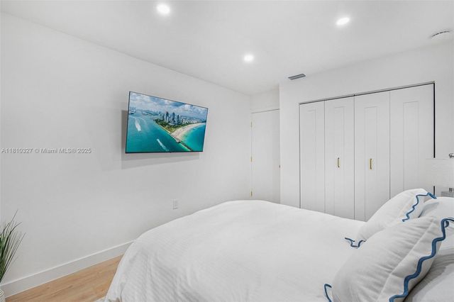 12325 NE 11th Pl, North Miami, FL 33161