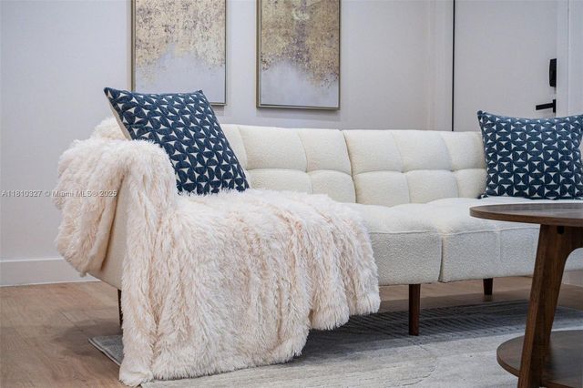 12325 NE 11th Pl, North Miami, FL 33161