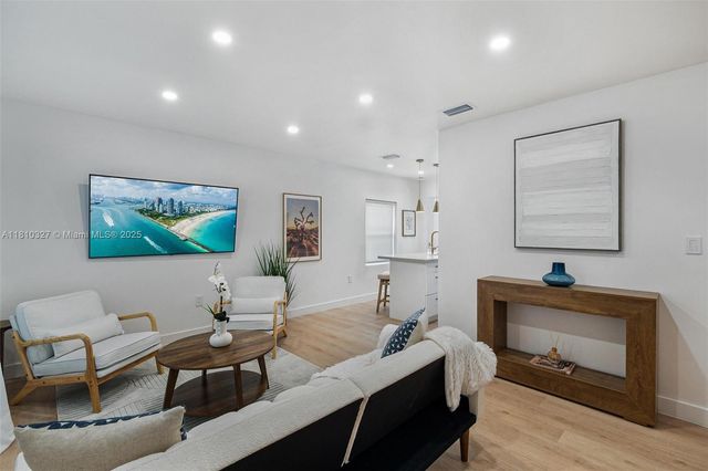 12325 NE 11th Pl, North Miami, FL 33161