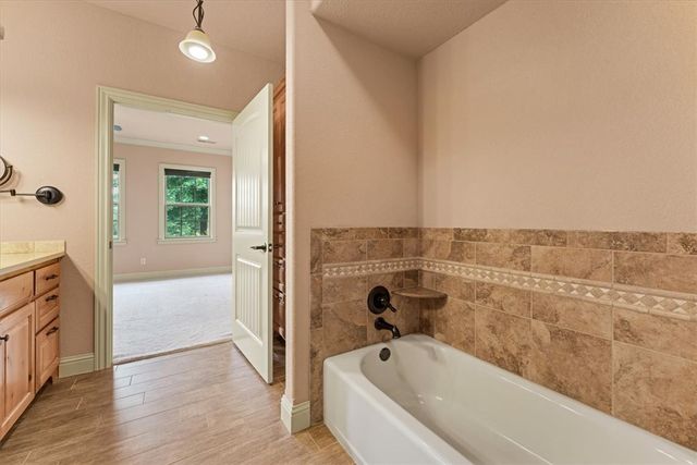 5687 Schio Avenue, Springdale, AR 72762