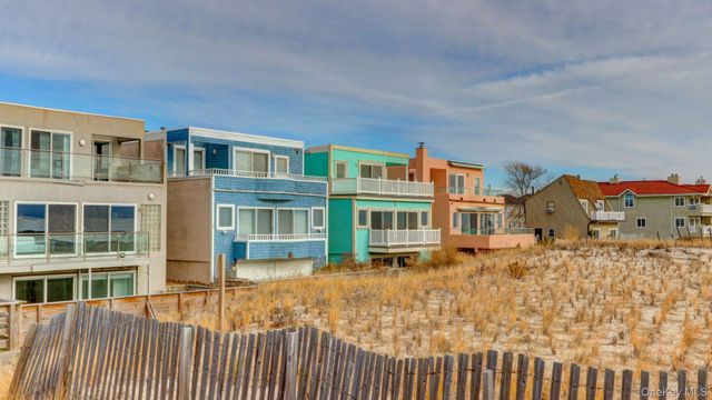 3 Oceanview Court, Long Beach, NY 11561