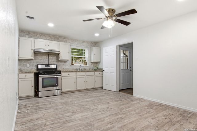 204 Big Foot, San Antonio, TX 78204