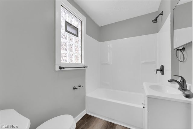 1528 Newman Avenue, Lakewood, OH 44107