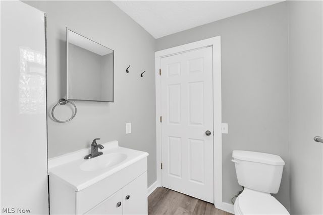 1528 Newman Avenue, Lakewood, OH 44107