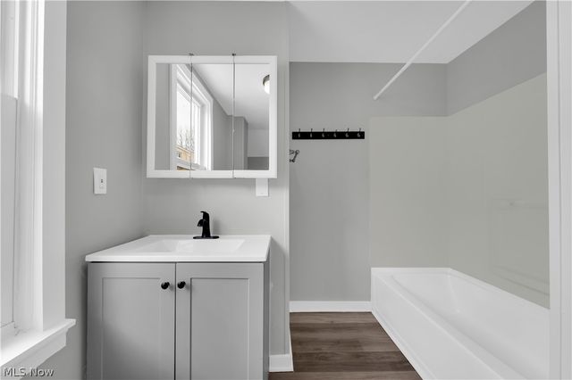 1528 Newman Avenue, Lakewood, OH 44107