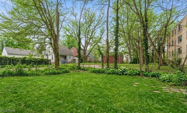 1528 Newman Avenue, Lakewood, OH 44107