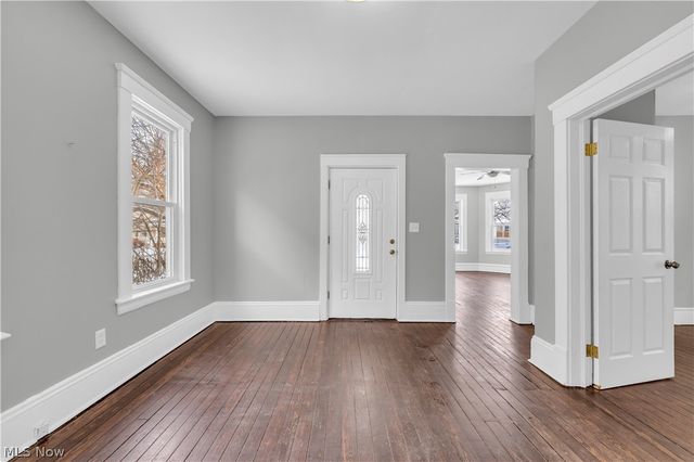 1528 Newman Avenue, Lakewood, OH 44107