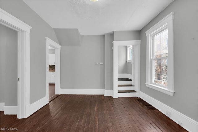 1528 Newman Avenue, Lakewood, OH 44107