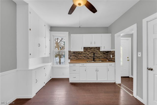 1528 Newman Avenue, Lakewood, OH 44107