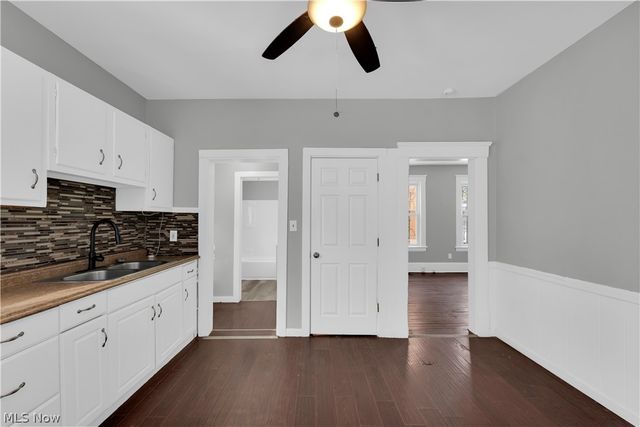 1528 Newman Avenue, Lakewood, OH 44107