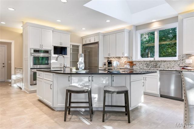 497 Rosslare Drive, Weldon Spring, MO 63304
