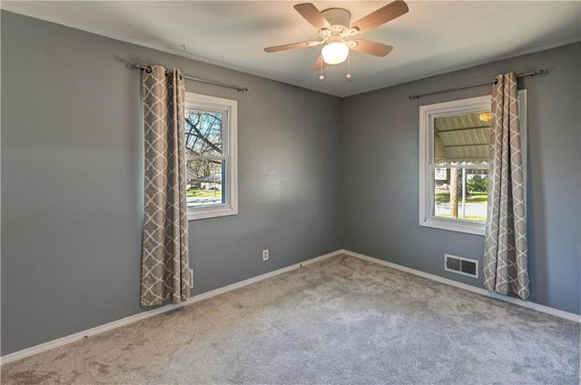 11003 Herrick Avenue, Kansas City, MO 64134